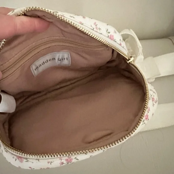 Madden Girl White and Pink Floral Bag - Picture 4 of 6